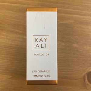 HUDA BEAUTY KAYALI Vanilla | 28